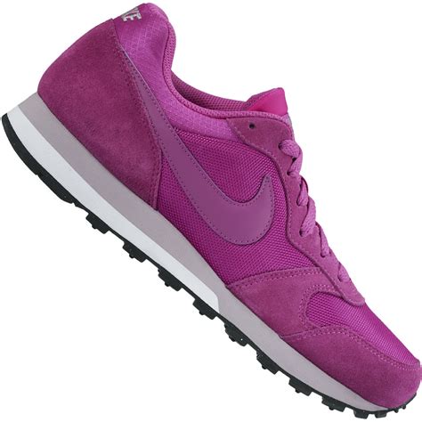 lila sneakers nike